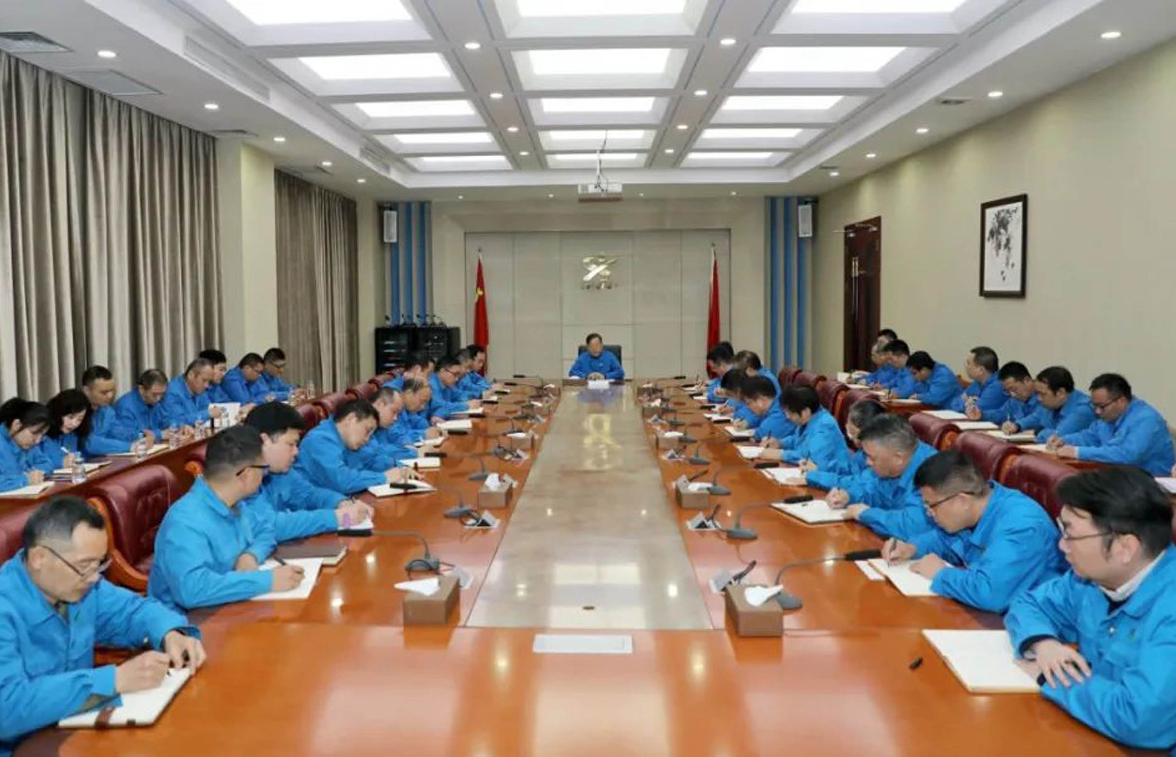 学习民营企业座谈会精神——安博官方网页版-安博ANBO（中国）集团：发挥装备能力强、制造能力强、创新能力强的优势，坚守主业、做强实业。